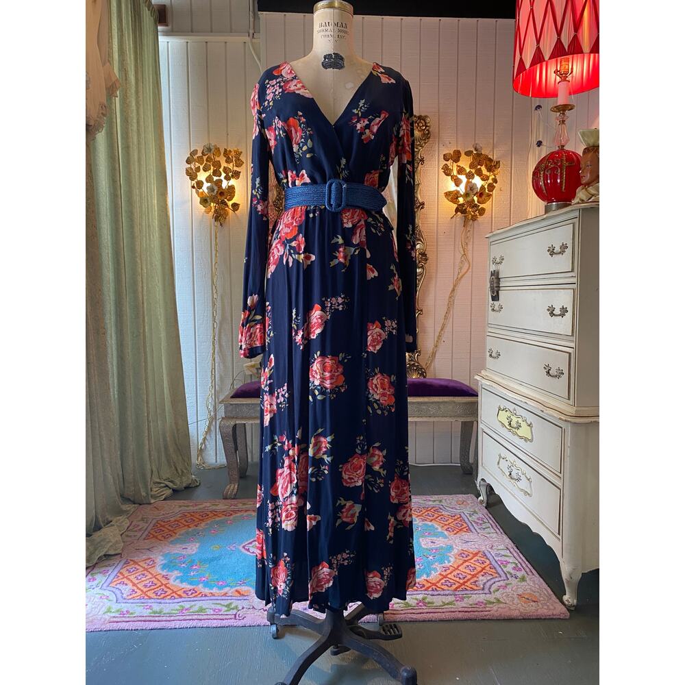 Blue floral wrap maxi dress long sleeve rose print med plunging navy coral 29 31